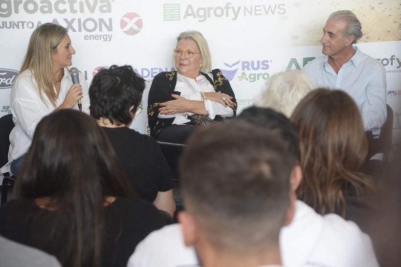 Carrió impulsa un proyecto que en 5 años termina con las retenciones