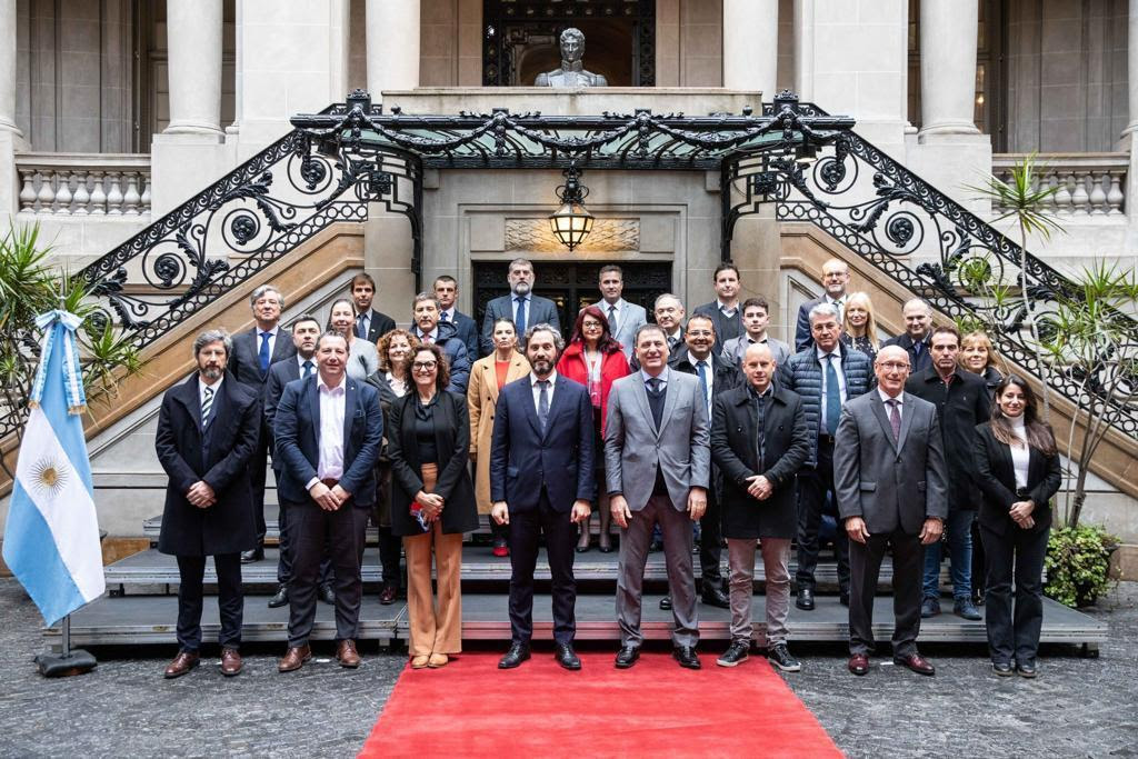 Agrievolution: la maquinaria agrícola puede contribuir desde la mecanización, la sustentabilidad de los ambientes y la producción para garantizar la seguridad alimentaria mundial