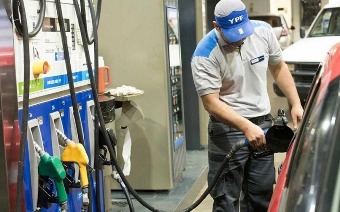 YPF aumentó un 9,75% los combustibles y también hay subas en las otras compañías