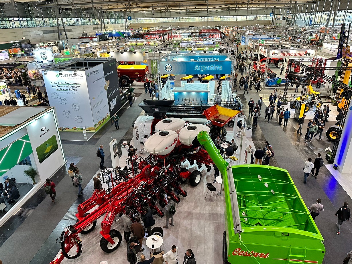 Agritechnica 2023: una potencia de innovaciones inspiradoras con 470.000 visitantes de 149 países 