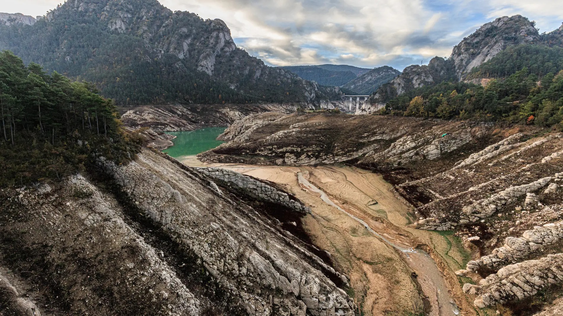 El impacto económico de la sequía en Cataluña: menos crecimiento y empresas que deberán reducir la producción