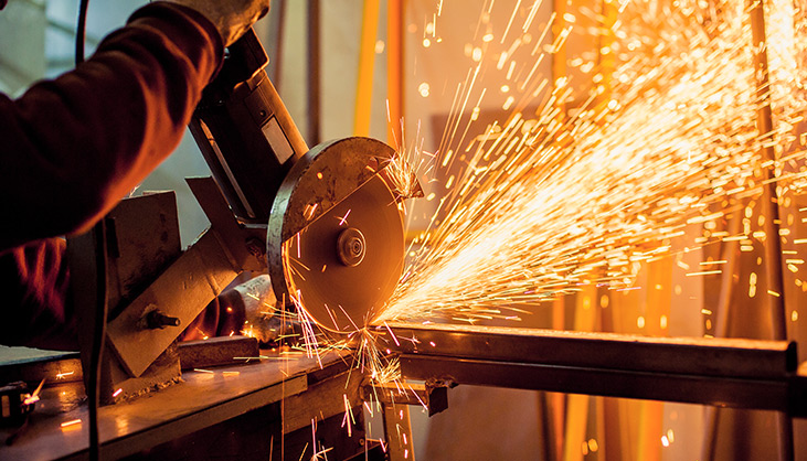Industriales metalúrgicos piden créditos, reducción de costos y modificaciones laborales