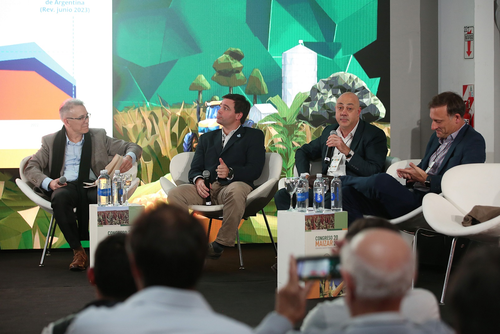 “El sorgo diversifica, sostiene y rinde”, dicen los especialistas, y el maíz podría ayudarlo a crecer en China