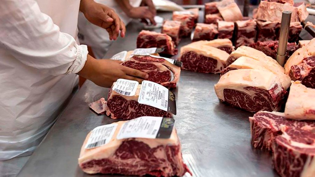 Baja el consumo de carne vacuna pero el abastecimiento de total de proteínas de origen animal es el segundo más alto del mundo