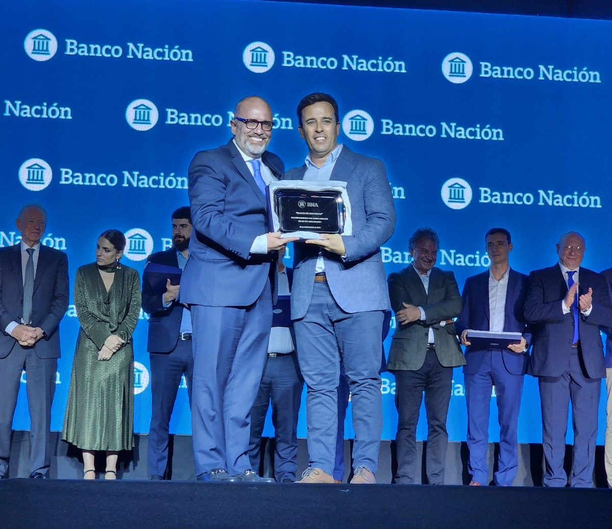 BNA entregó distinción a AFA