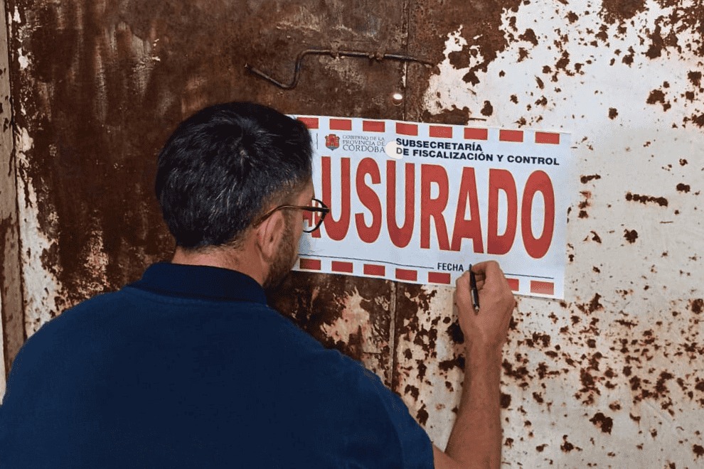 Controles y clausura de establecimiento en Unquillo