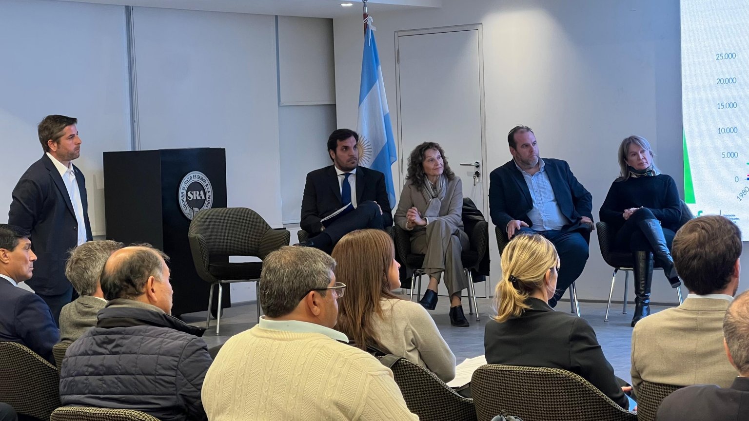 El potencial forestal en debate: piden una ley que potencie inversiones y empleo