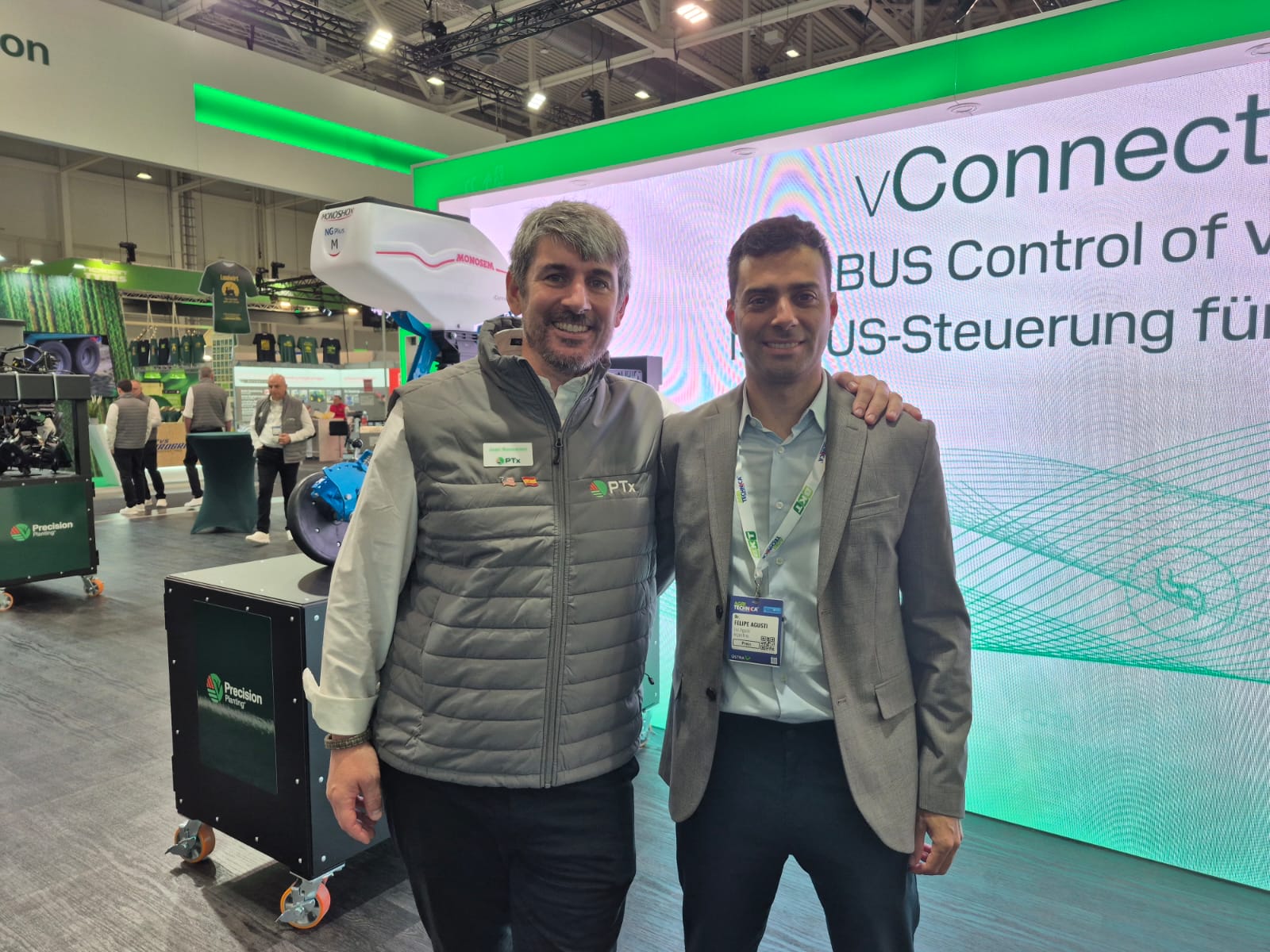 Roncoroni: vConnect busca llevar la precisión a más cabinas y más sembradoras