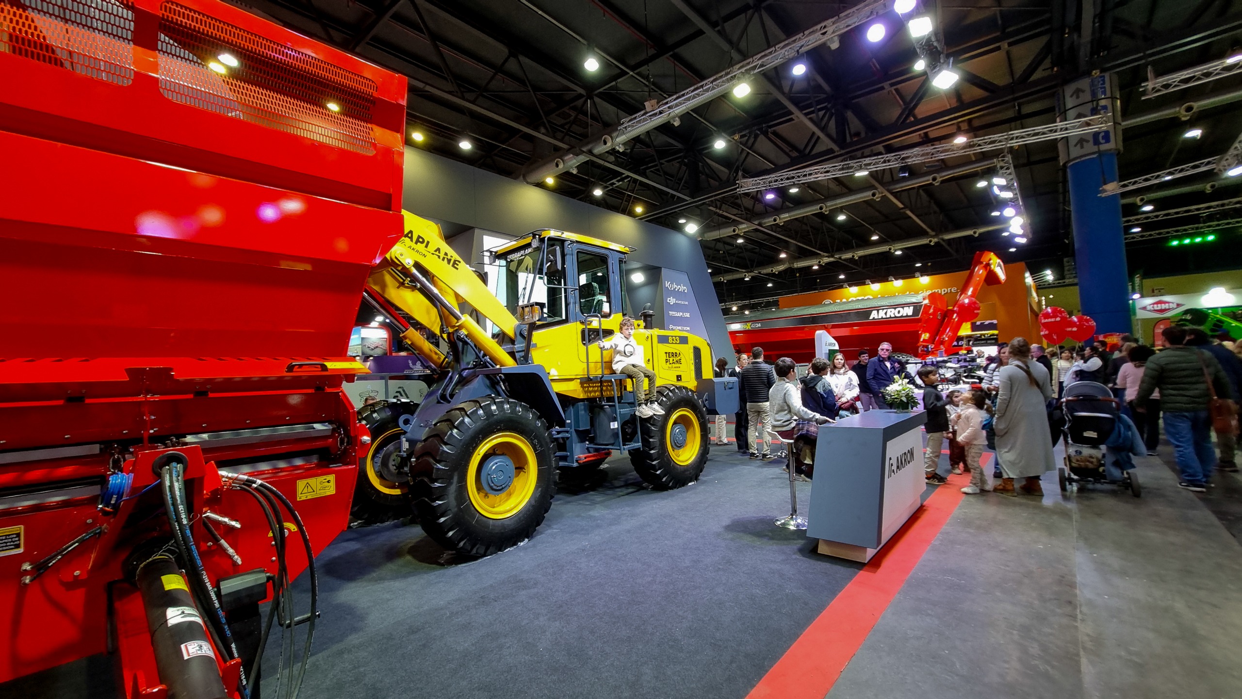 AKRON llega a la Rural de Palermo con novedades en maquinaria, drones y soluciones financieras para el productor