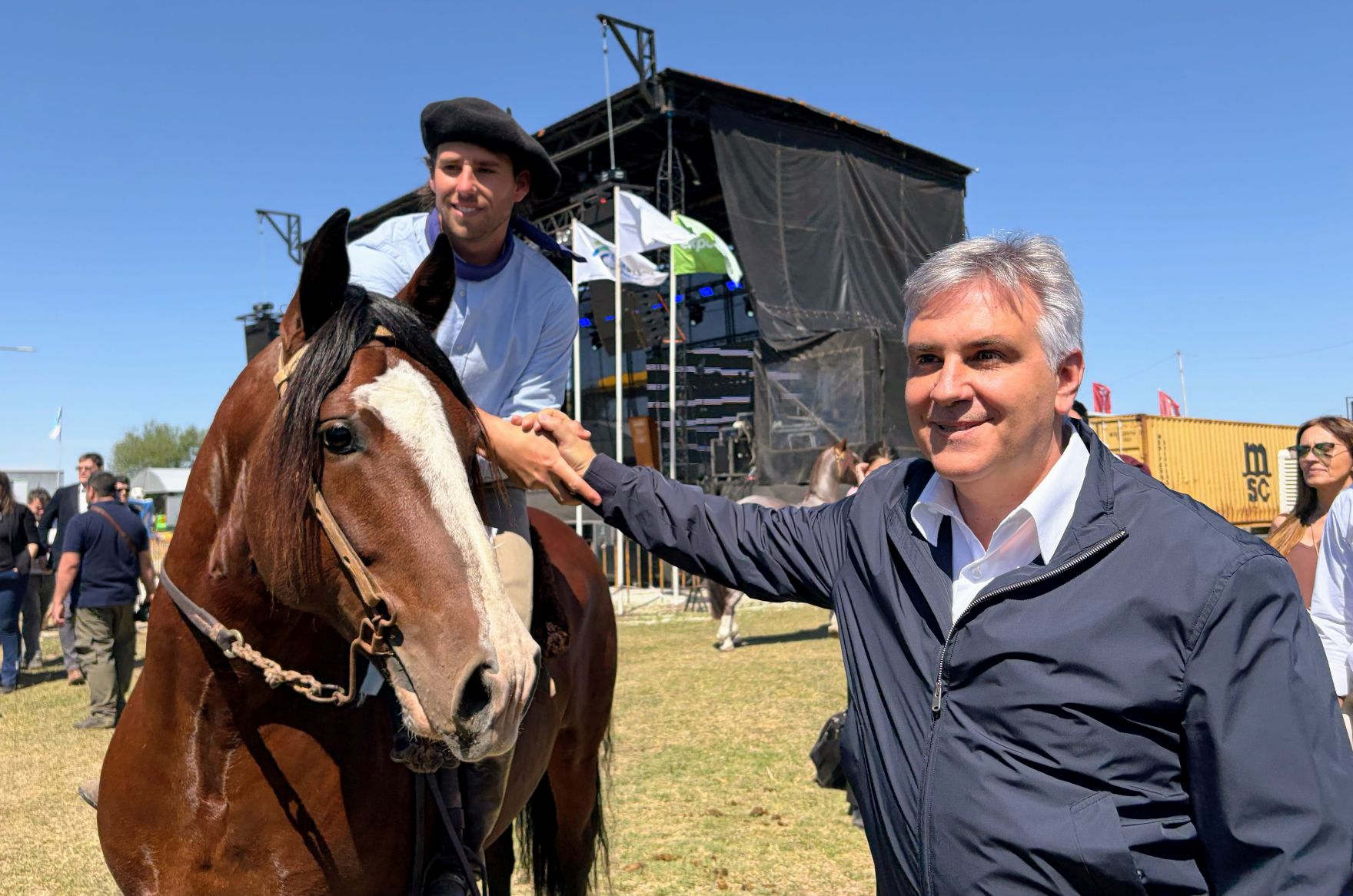 En Bell Ville, Llaryora inauguró ExpoBell con créditos productivos
