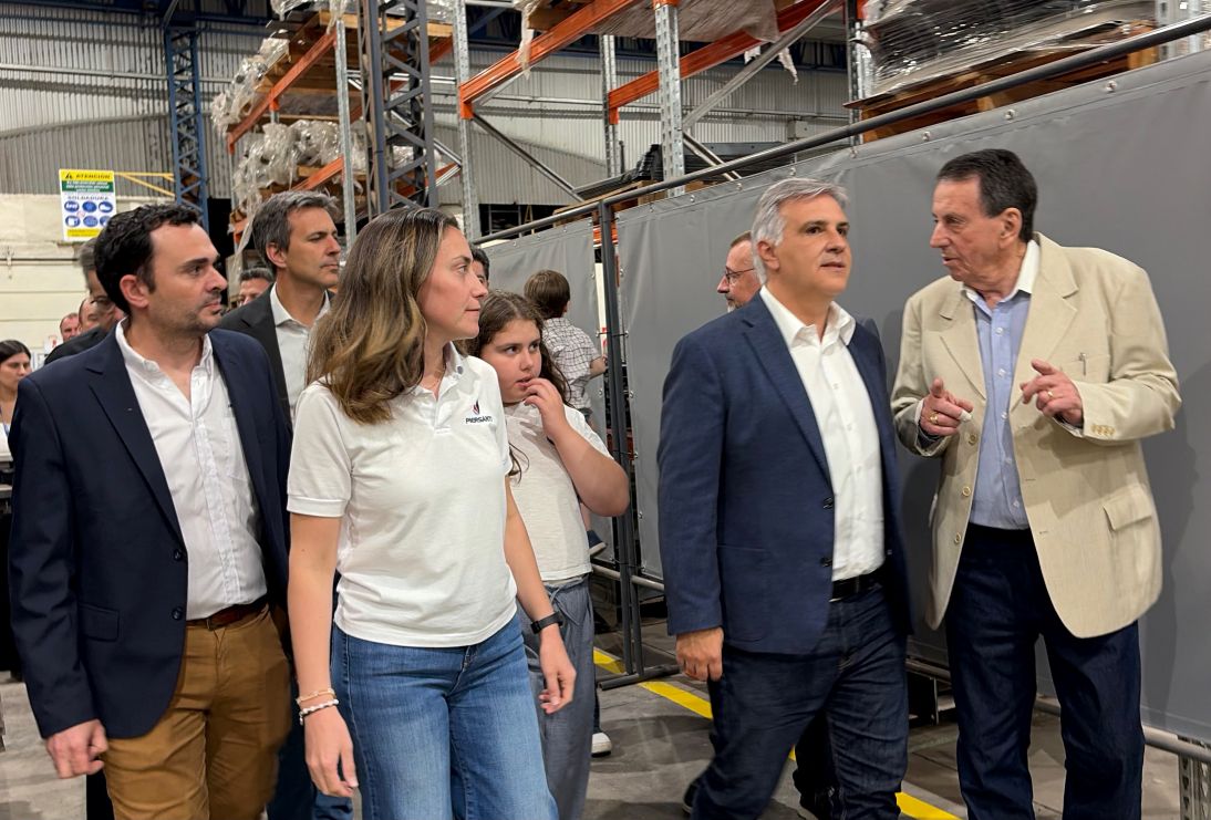 Llaryora acompañó a Piersanti en una nueva inversión industrial y destacó el respaldo provincial al sector productivo
