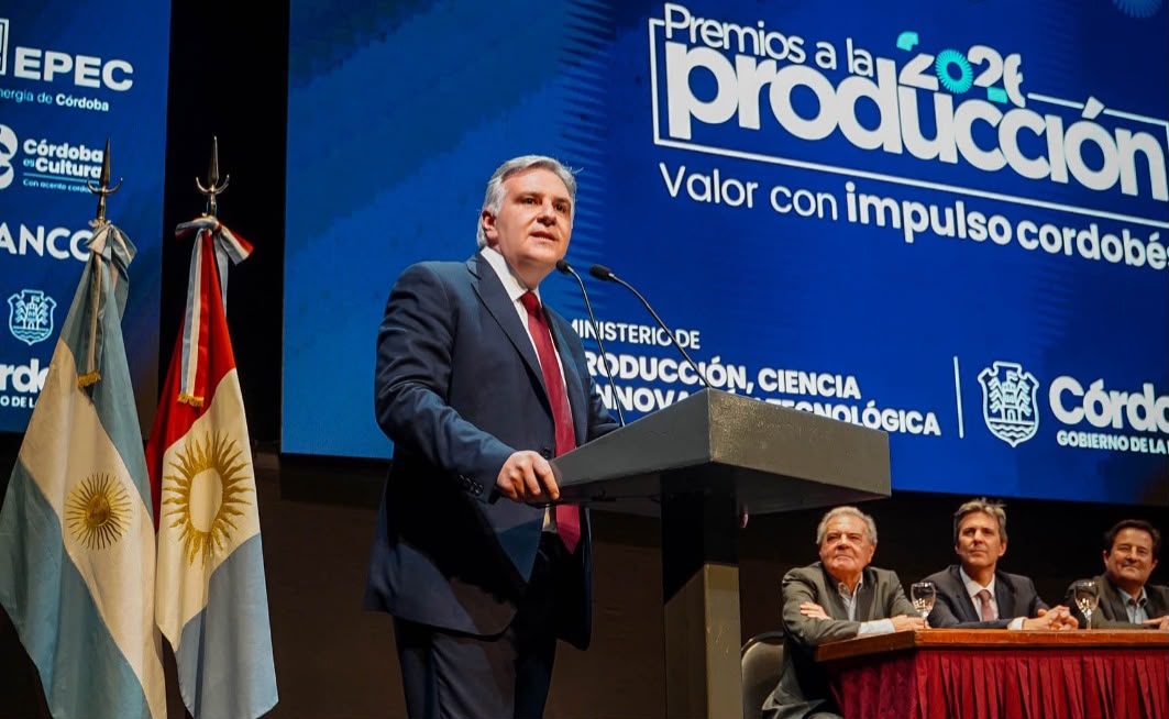 Córdoba: Llaryora entregó los Premios a la Producción 2026