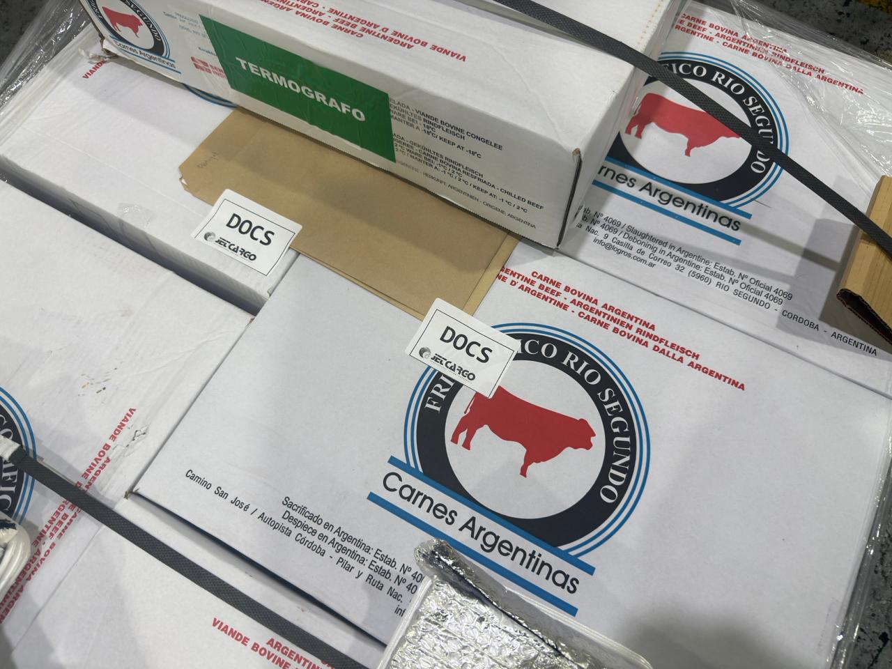 Proceso de control sanitario y logística en depósitos de frío para exportación de carne vacuna desde Córdoba