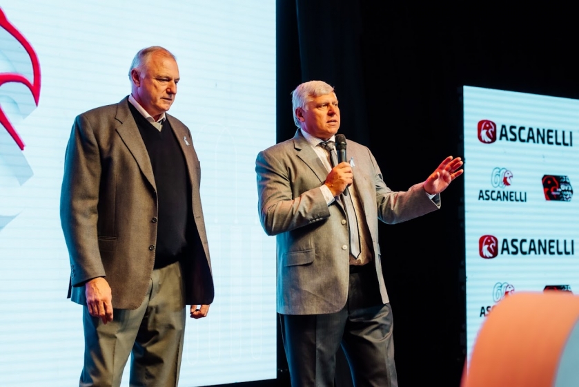 En el día en que Don Ricardo cumpliría 92 años, Ascanelli presentó la tolva más grande del mercado