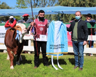 Elección de los Grandes campeones en la 74 Expo Rural de Jesús María