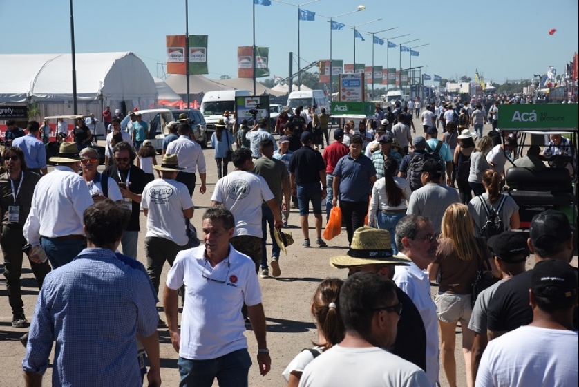 Kicillof encabezó el acto de inauguración de Expoagro: “Estoy gratamente impresionado”