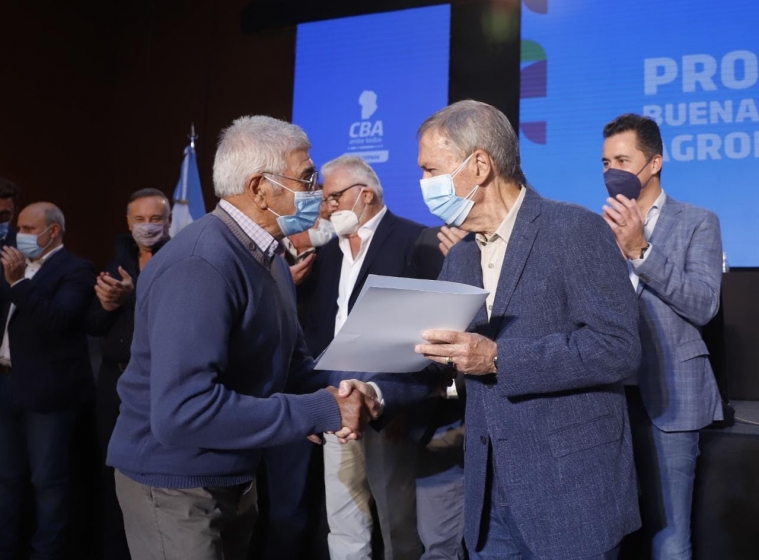 Schiaretti: “Rechazamos cualquier aumento de ese mal impuesto que son las retenciones”