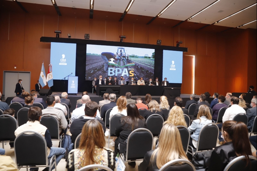 Schiaretti: “Rechazamos cualquier aumento de ese mal impuesto que son las retenciones”