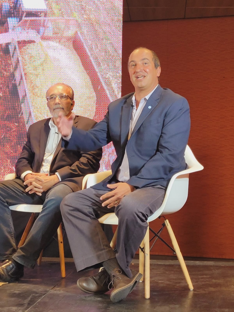 1° Lote de Maíz se vendió a $54.000 la tonelada y anunciaron el primer Congreso internacional del maíz con sede en Córdoba  

