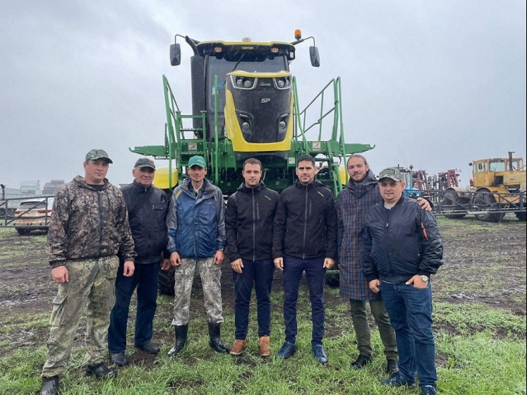Una empresa de Las Parejas concretó la entrega de equipos en Rusia, plena zona del conflicto bélico.